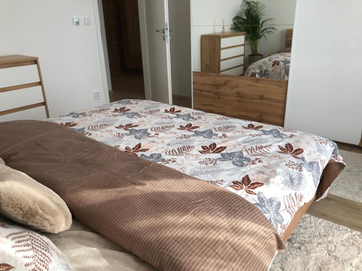 Tatra Billetee Apartman S Luxusnym Vyhladom Na Vysoketatry A Sukromnym Wellness Попрад Екстер'єр фото