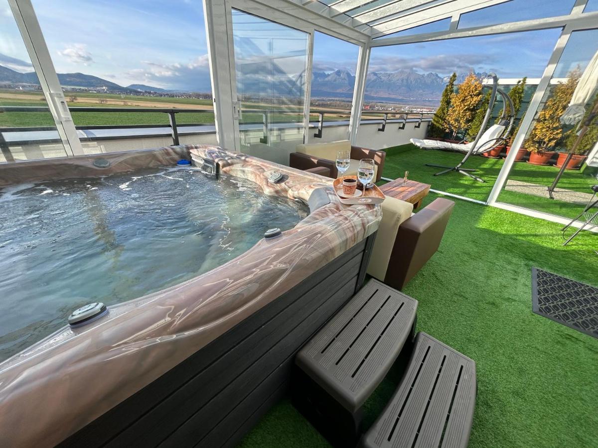 Tatra Billetee Apartman S Luxusnym Vyhladom Na Vysoketatry A Sukromnym Wellness Попрад Екстер'єр фото
